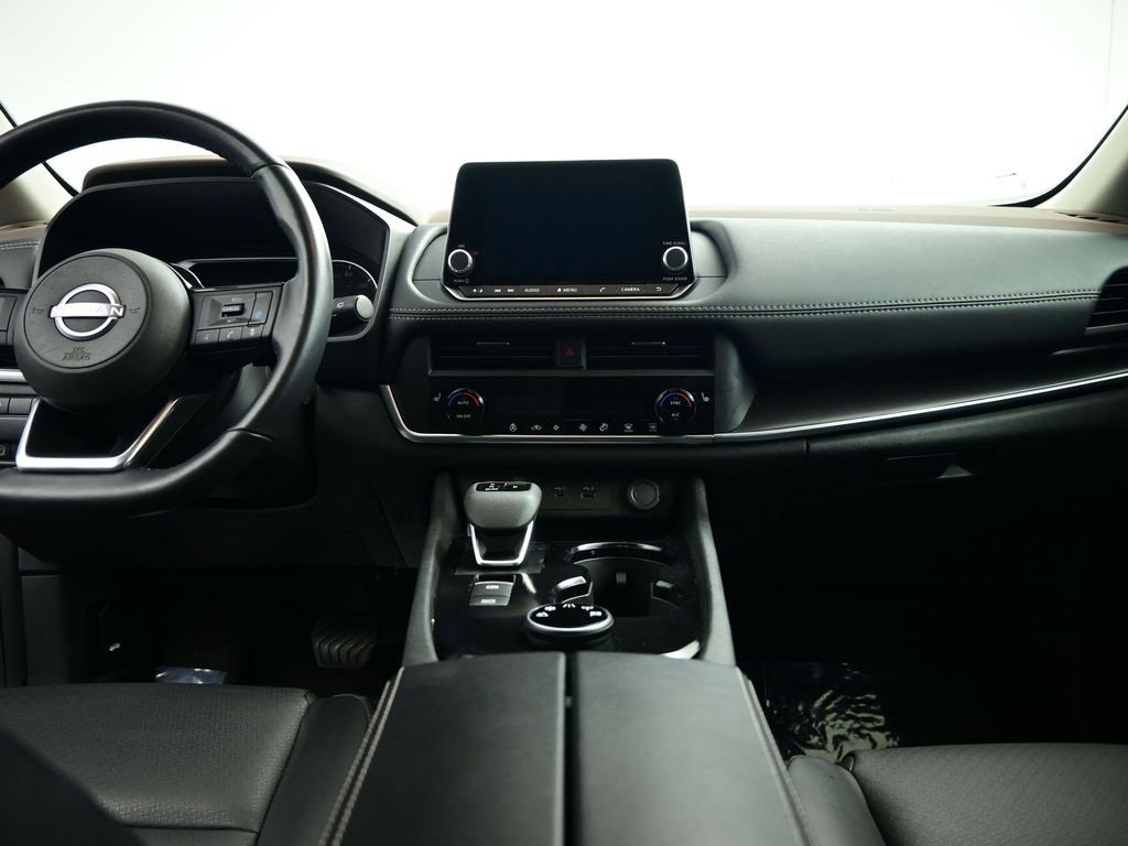 Used 2023 Nissan Rogue SV w/ SV Premium B Package image 11