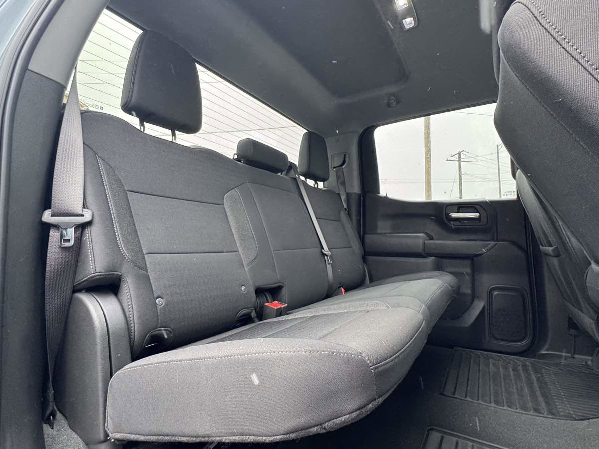 Used 2024 Chevrolet Silverado 1500 Custom image 30