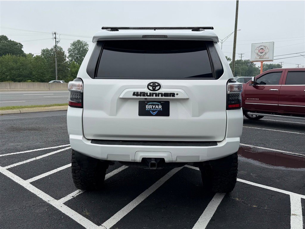 Used 2019 Toyota 4Runner SR5 RWD image 8
