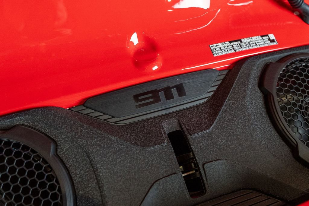 Certified 2025 Porsche 911 Carrera GTS RWD image 48