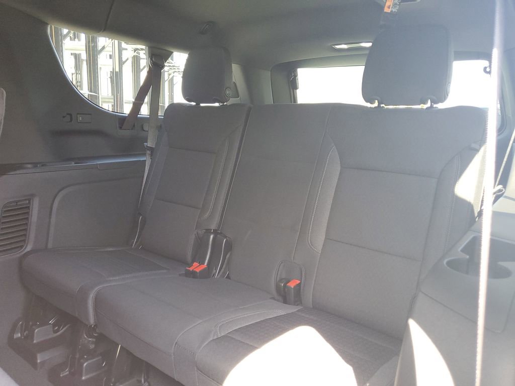 New 2026 Chevrolet Suburban LS image 14