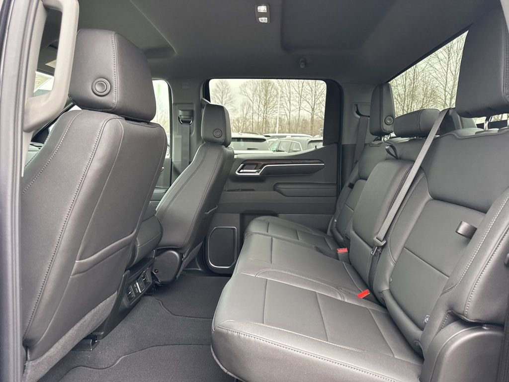 Used 2026 GMC Sierra 1500 SLT image 12