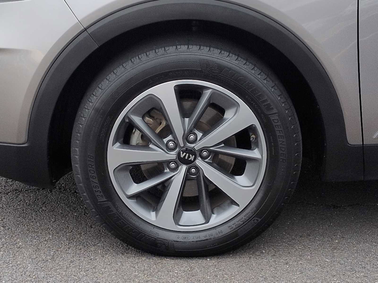 Used 2019 Kia Sorento EX w/ EX Touring Package image 14