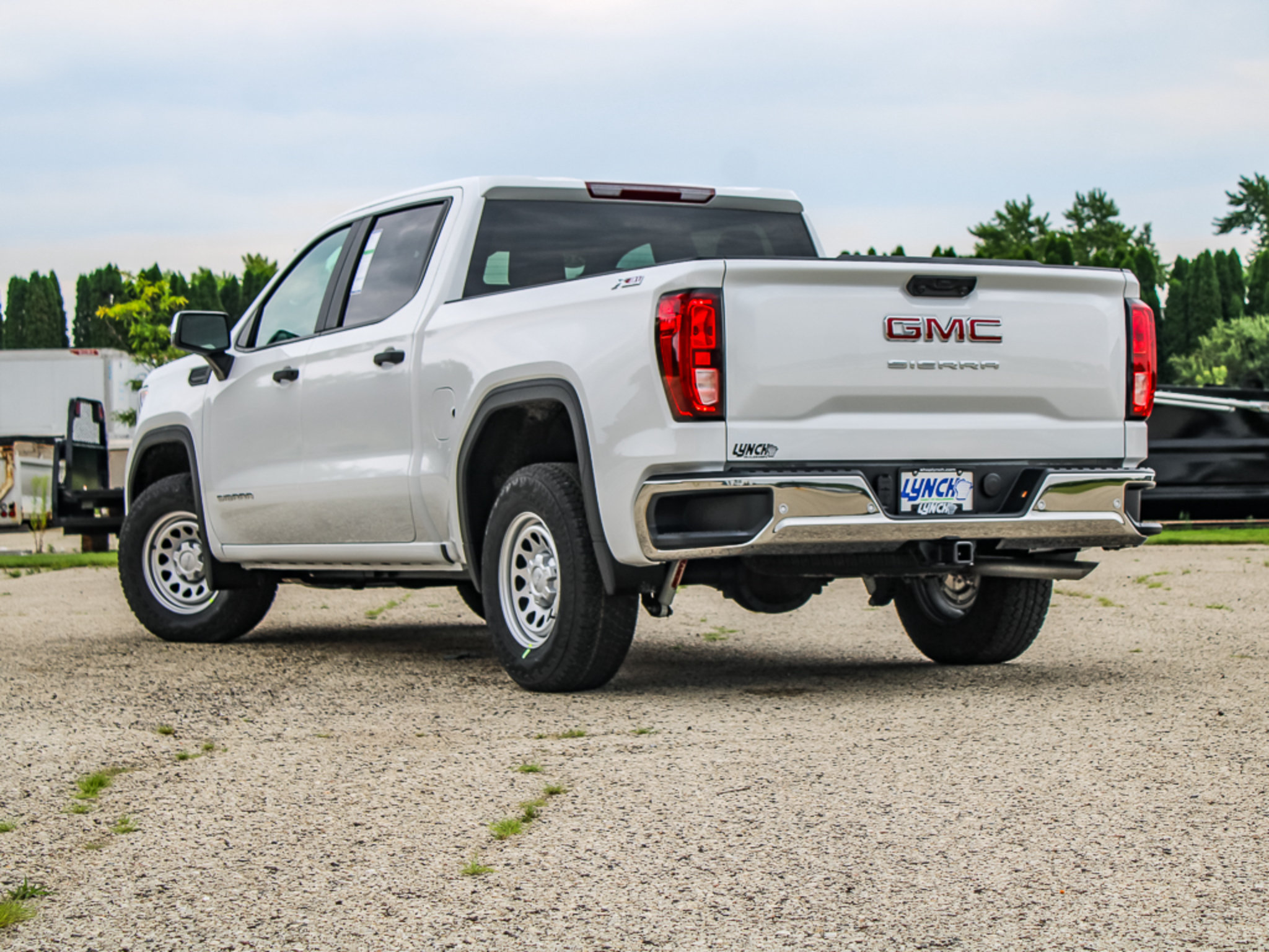 New 2026 GMC Sierra 1500 Pro w/ Pro Value Package AWD/4WD image 9