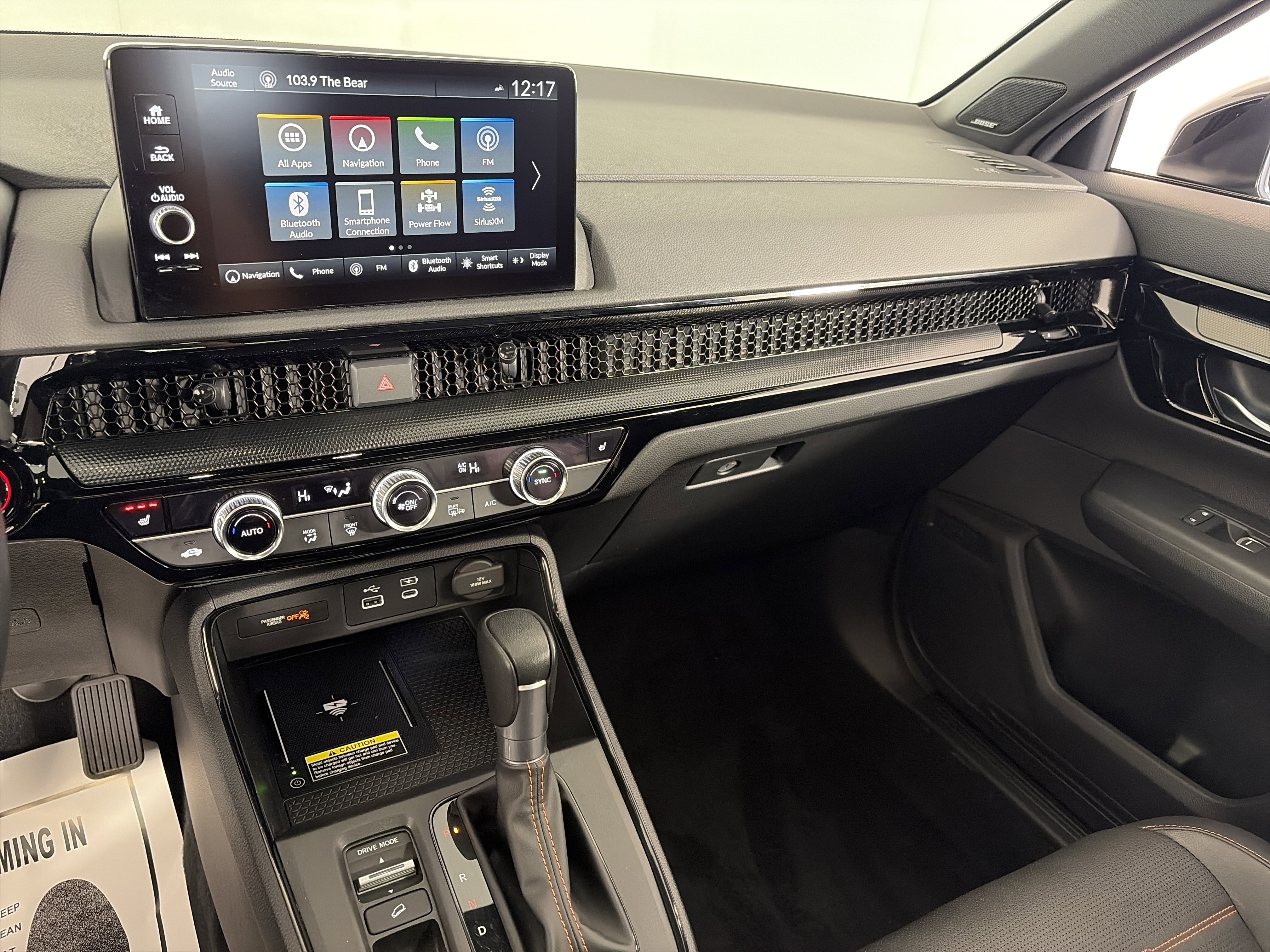 Used 2024 Honda CR-V Sport Touring image 4
