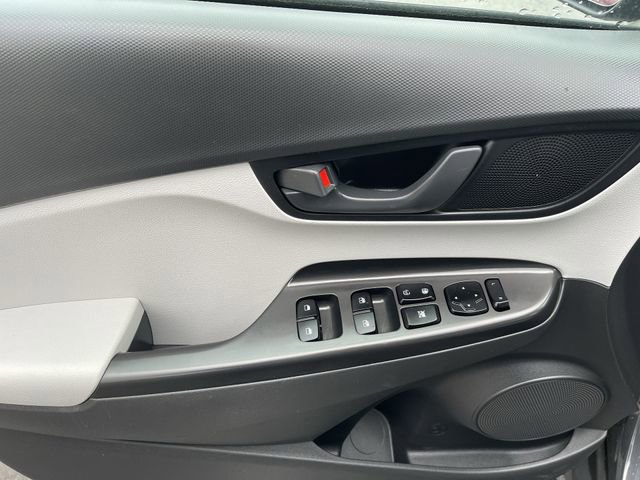 Used 2023 Hyundai Kona SEL image 23