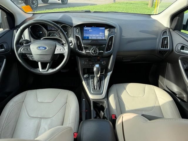 Used 2016 Ford Focus Titanium FWD image 14