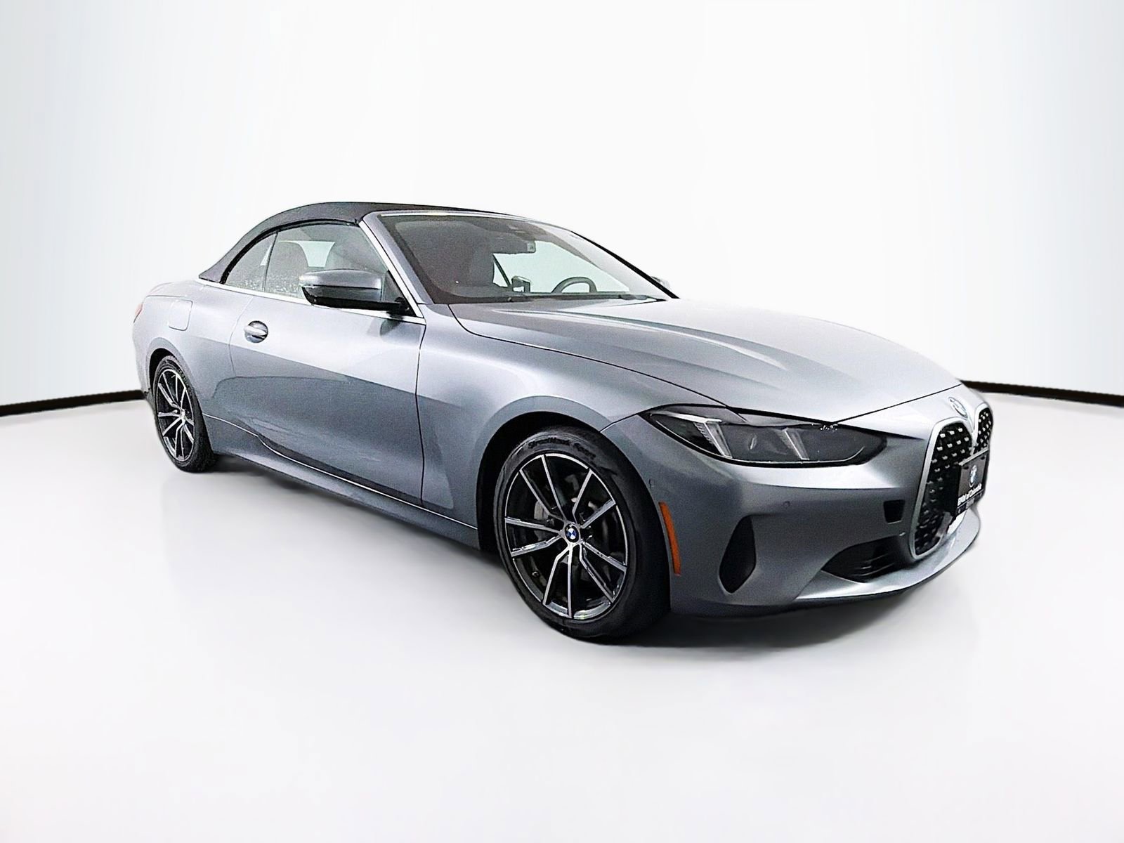 Used 2025 BMW 430i Convertible image 2