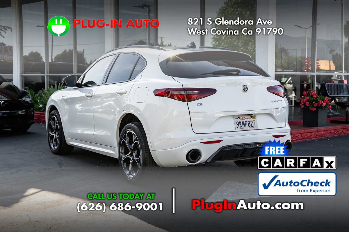 Used 2022 Alfa Romeo Stelvio Veloce image 3