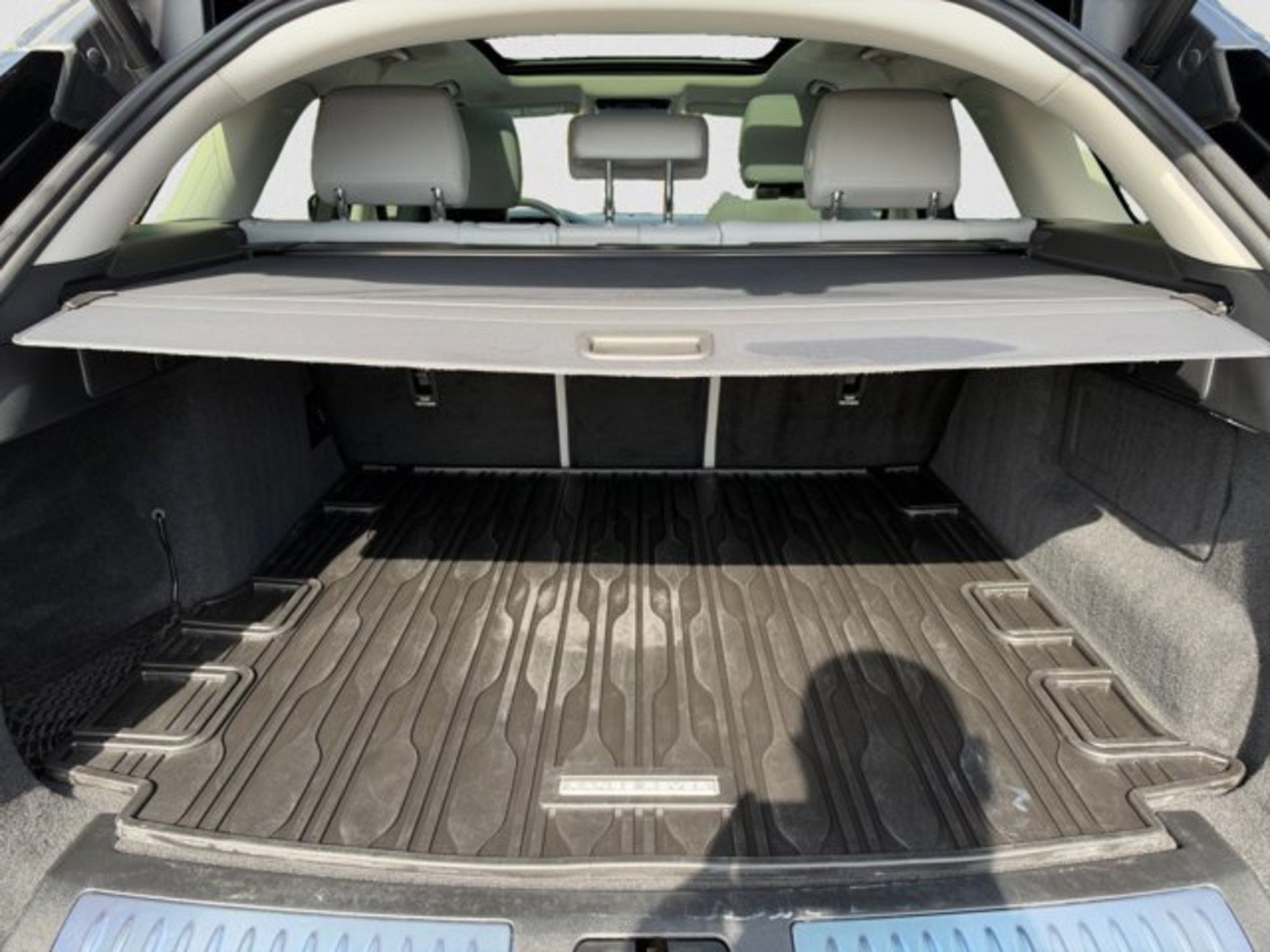 Certified 2024 Land Rover Range Rover Velar S AWD/4WD image 19
