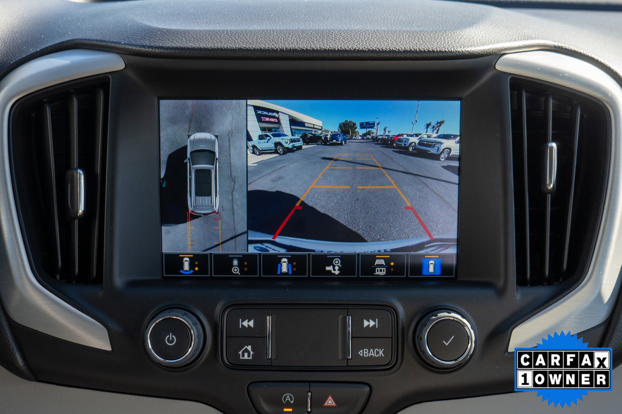 Certified 2023 GMC Terrain SLT w/ Tech Package image 17