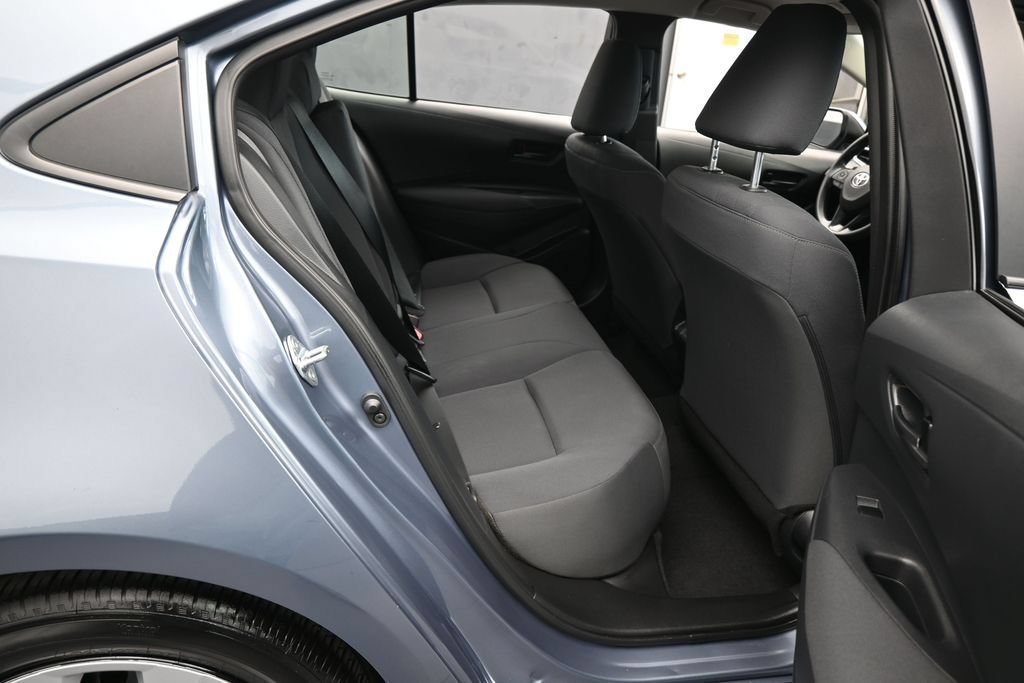 Used 2024 Toyota Corolla LE FWD image 30