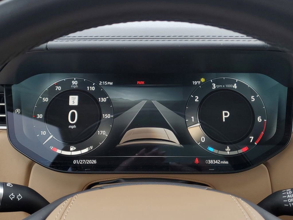 Used 2023 Land Rover Range Rover SE image 12