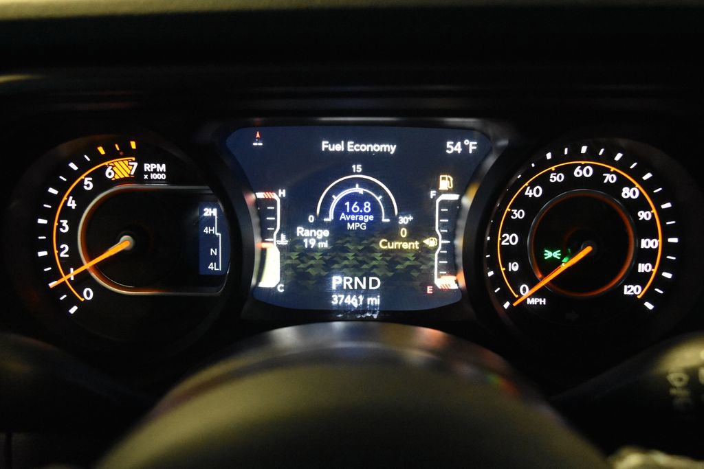Used 2025 Jeep Wrangler Unlimited Rubicon AWD/4WD image 18
