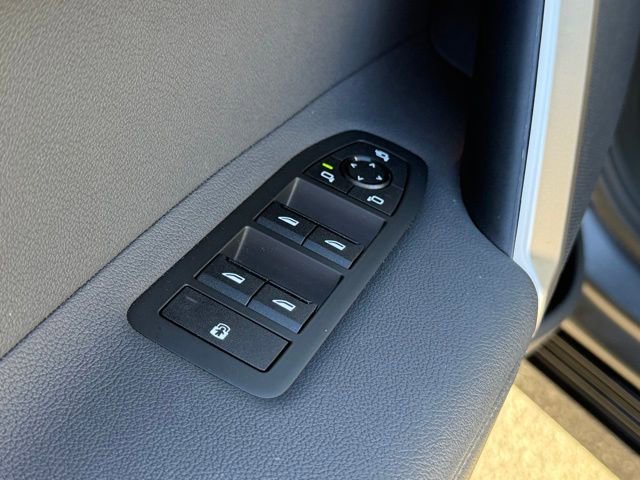 Used 2026 BMW iX xDrive45 image 18