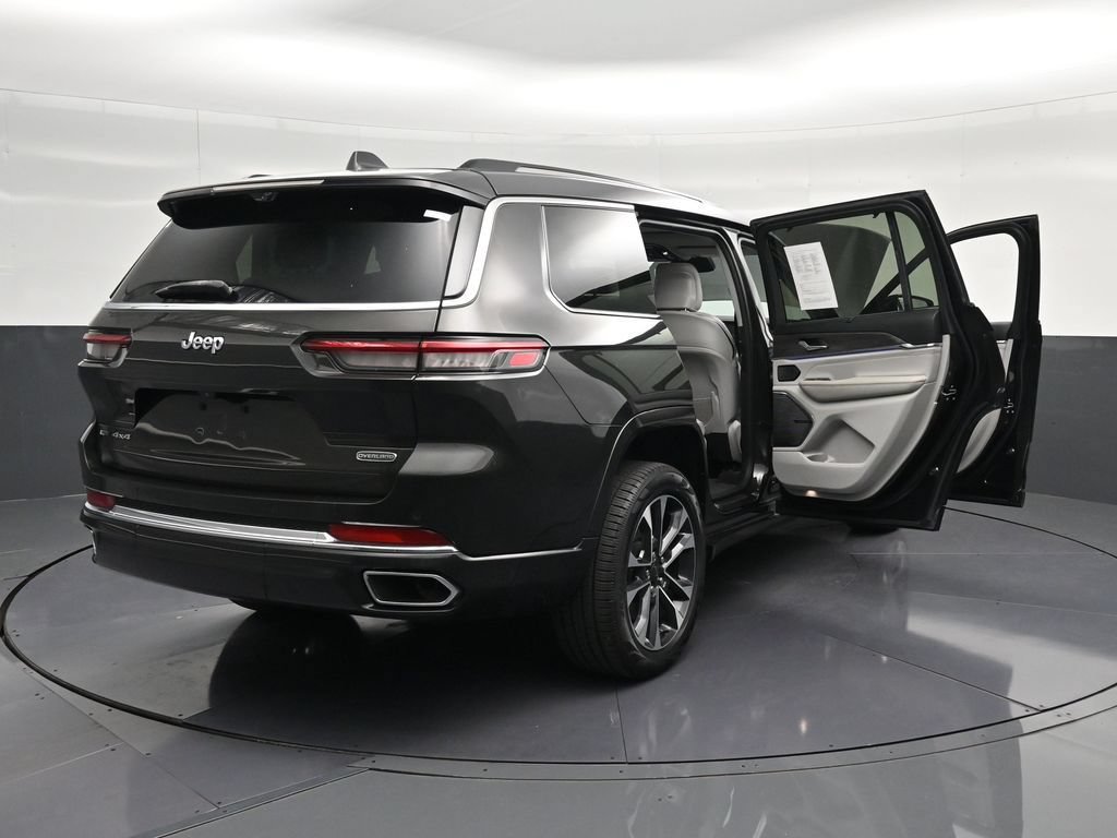 Used 2021 Jeep Grand Cherokee L Overland w/ Luxury Tech Group IV AWD/4WD image 39
