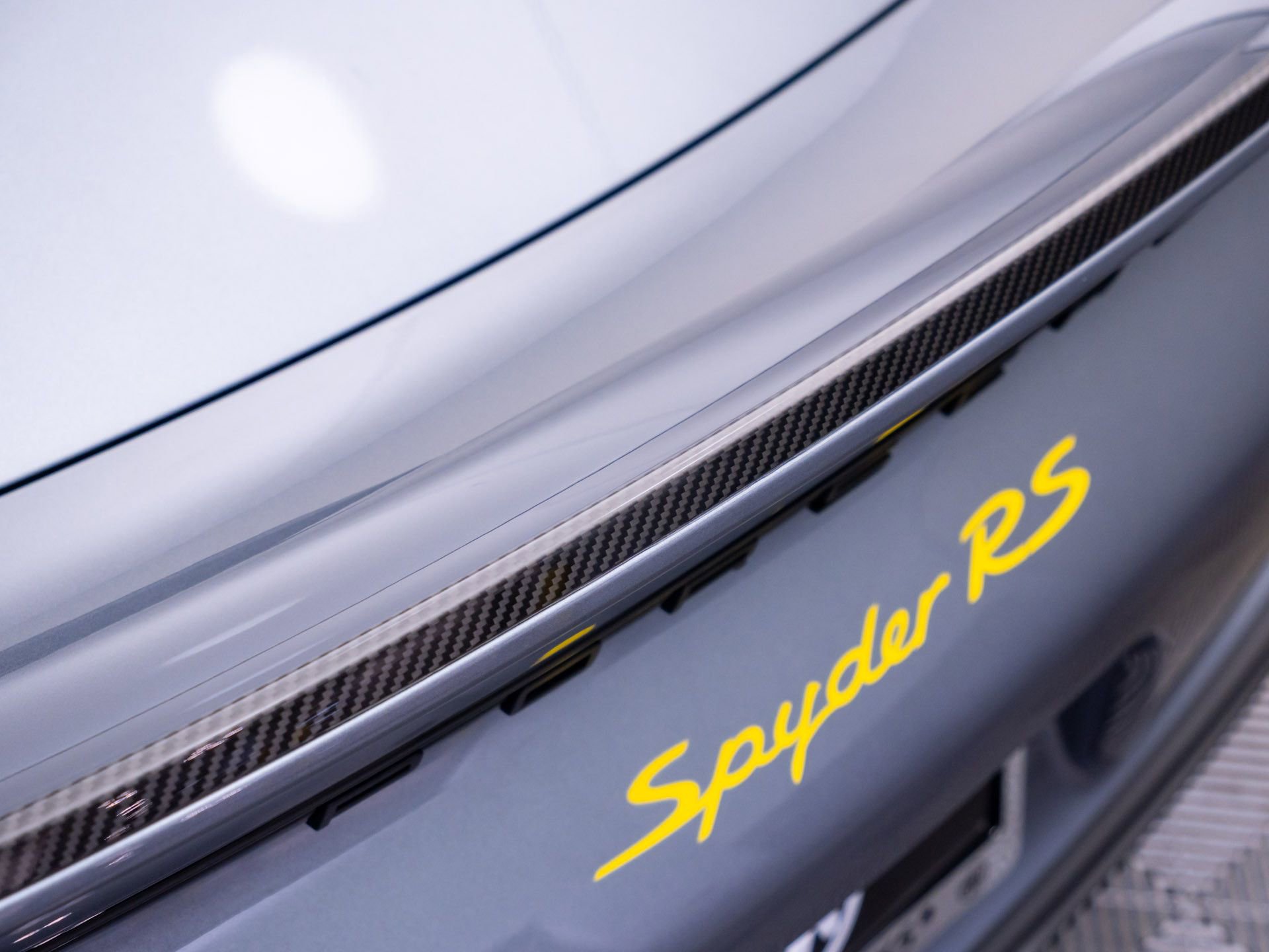 Certified 2025 Porsche 718 Boxster Spyder RS RWD image 43