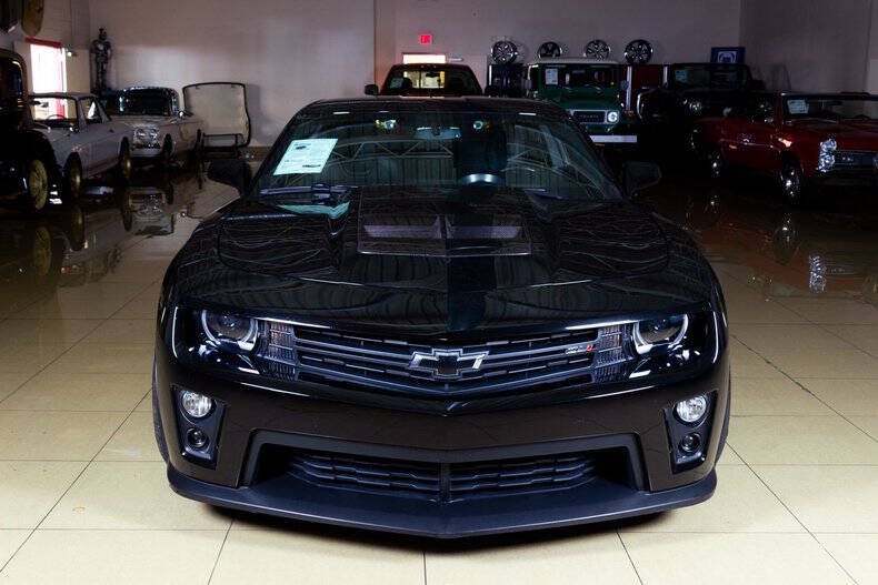 Used 2013 Chevrolet Camaro ZL1 RWD image 31