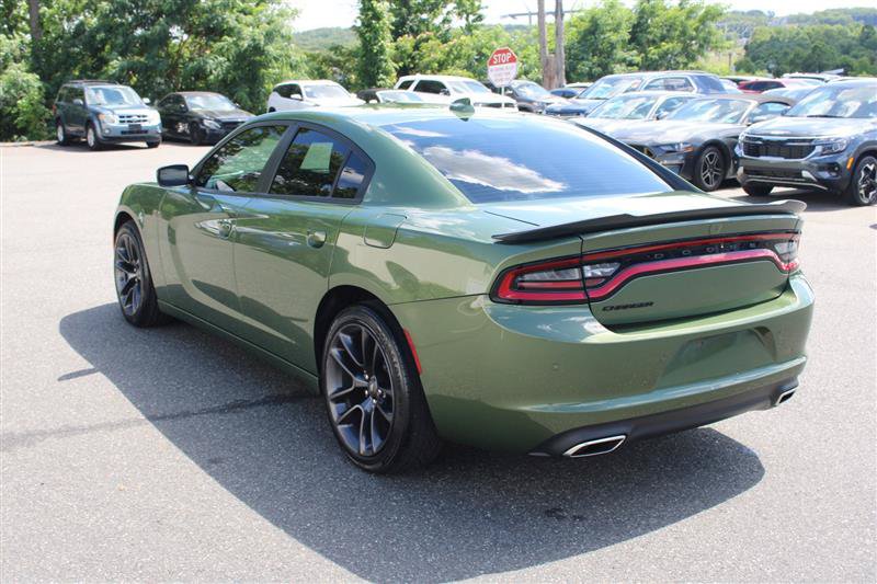 Used 2023 Dodge Charger SXT w/ Blacktop Package RWD image 6