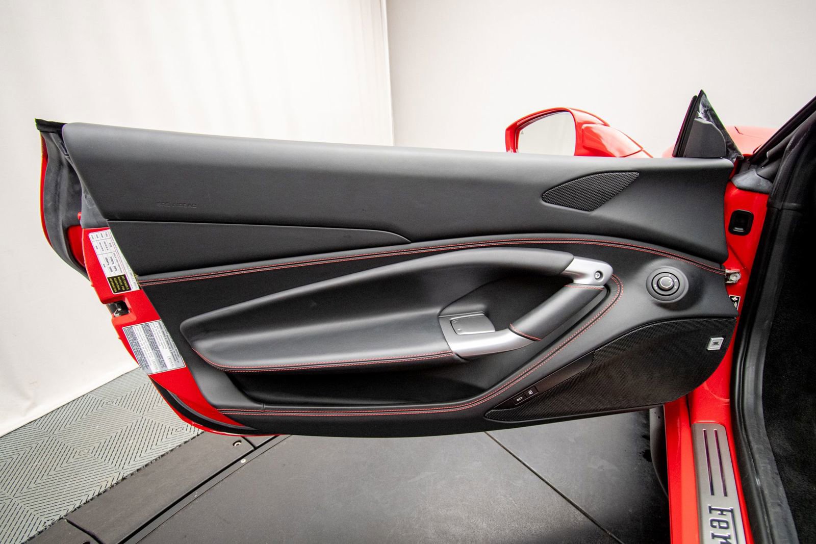 Used 2021 Ferrari F8 Tributo RWD image 50