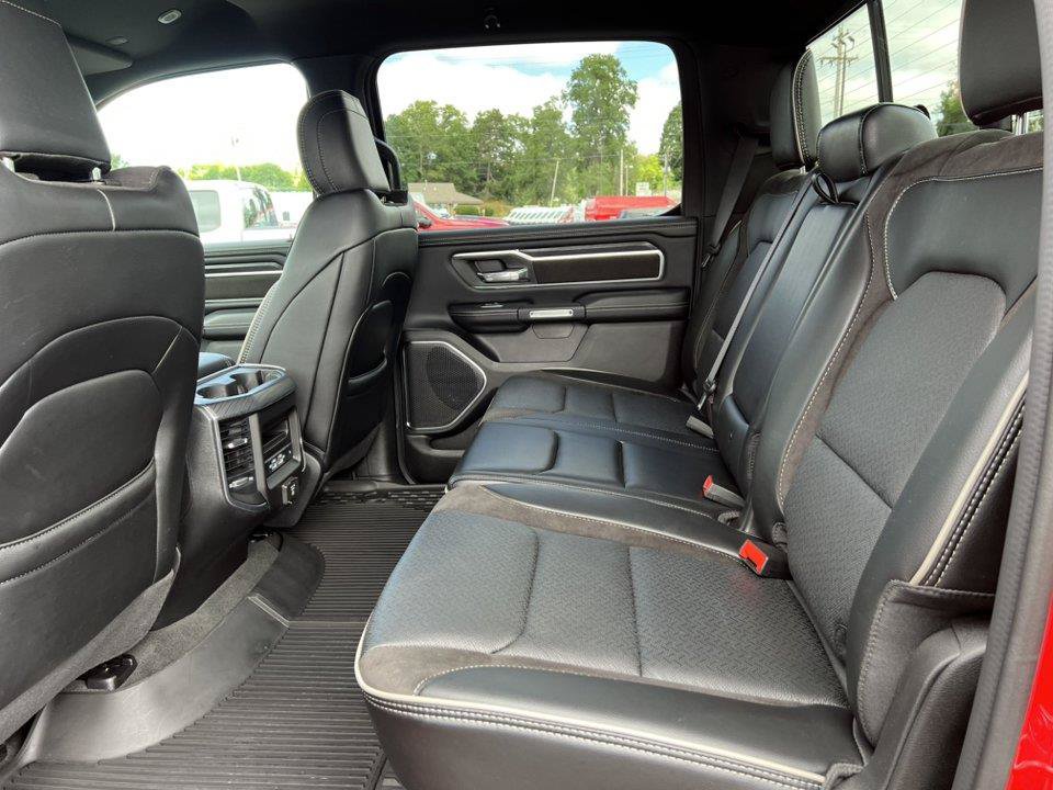 Used 2024 RAM 1500 Laramie AWD/4WD image 5