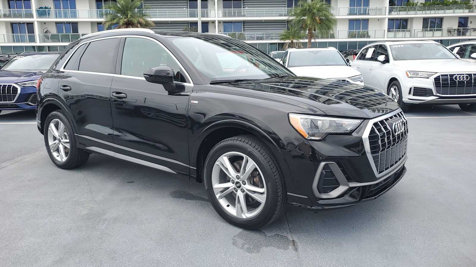 Certified 2022 Audi Q3 2.0T Premium w/ Convenience Package AWD/4WD image 8