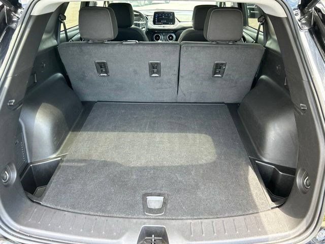 Used 2025 Chevrolet Blazer LT FWD image 39