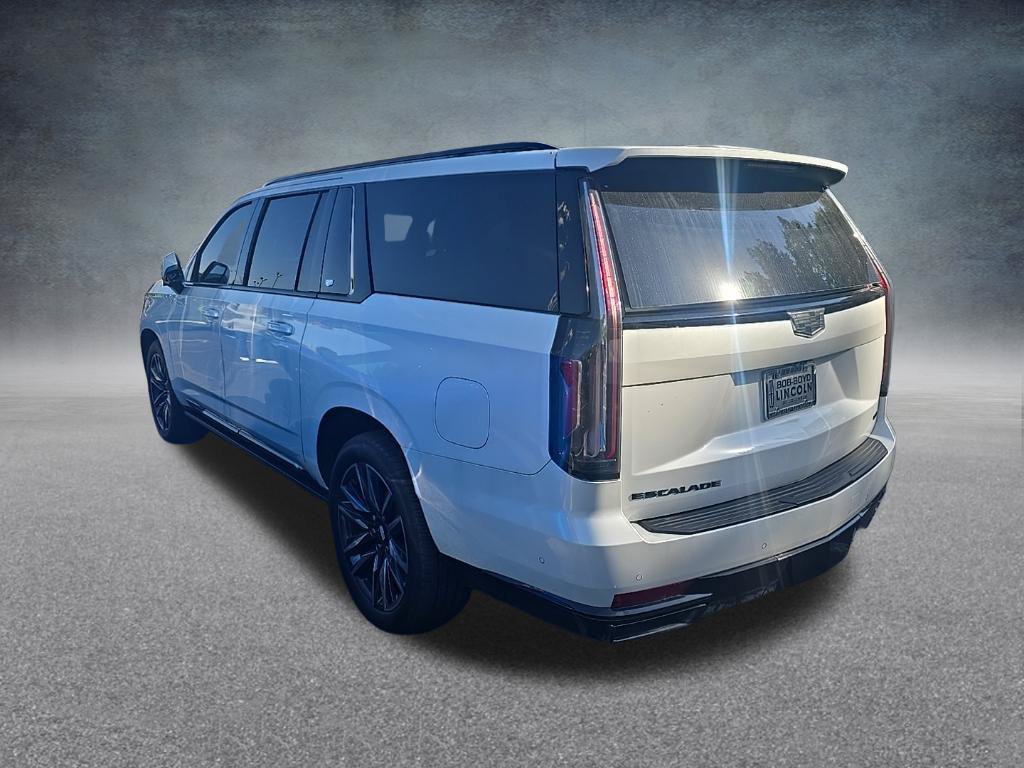 Used 2023 Cadillac Escalade ESV Sport Platinum AWD/4WD image 6