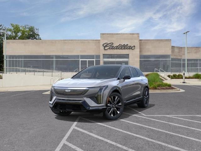 New 2026 Cadillac Optiq Luxury 2 RWD image 8