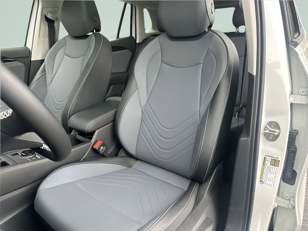 New 2026 Volkswagen Tiguan SE image 11