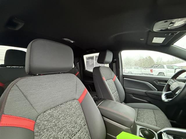 Used 2024 Chevrolet Colorado Z71 w/ Advanced Trailering Package image 15