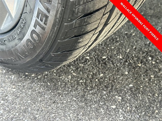 Used 2024 Hyundai Elantra SEL image 11