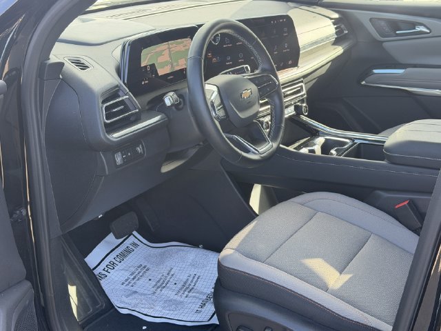 Used 2026 Chevrolet Traverse LT w/ Driver Confidence Package FWD image 12