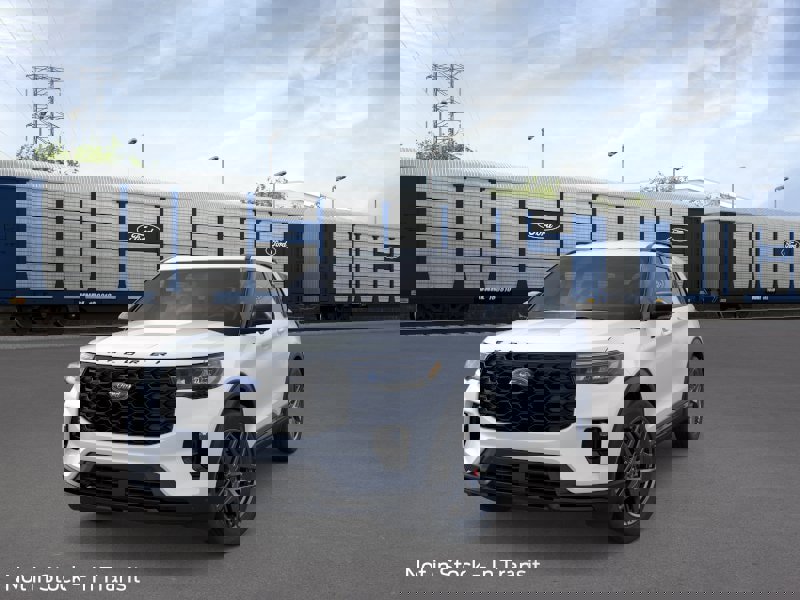New 2026 Ford Explorer ST-Line image 2