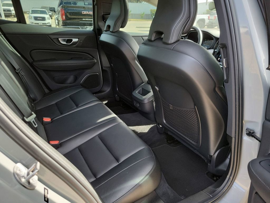 Used 2024 Volvo S60 B5 Core image 25