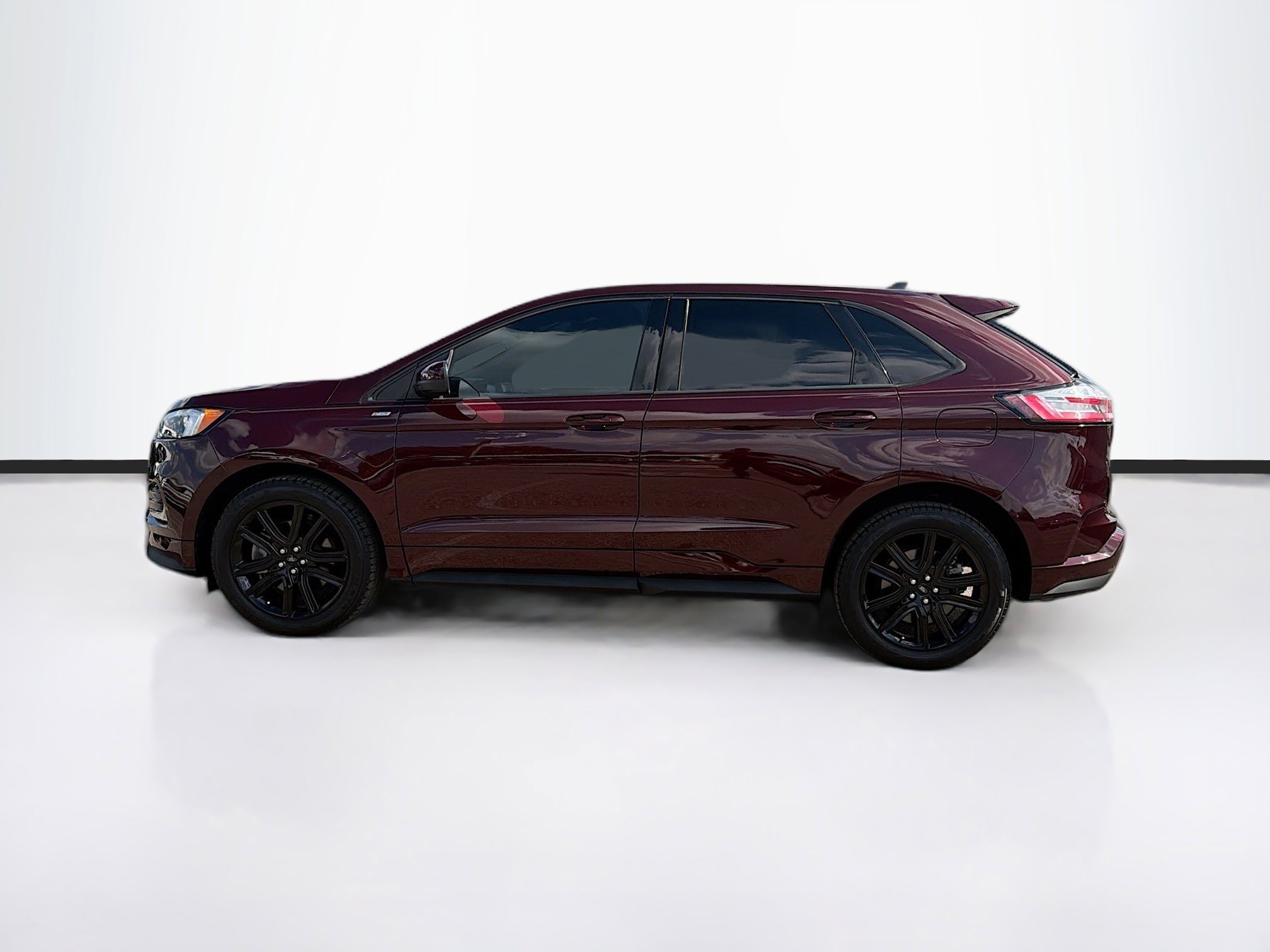 Used 2022 Ford Edge ST-Line image 6