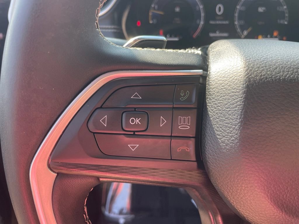 Used 2023 Jeep Grand Cherokee L Laredo AWD/4WD image 31
