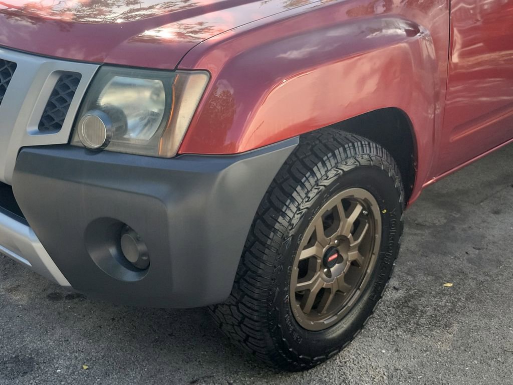 Used 2012 Nissan Xterra X image 32