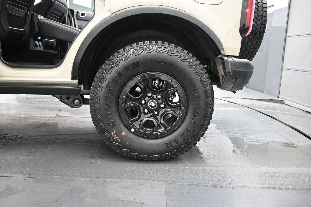 New 2026 Ford Bronco Badlands AWD/4WD image 22