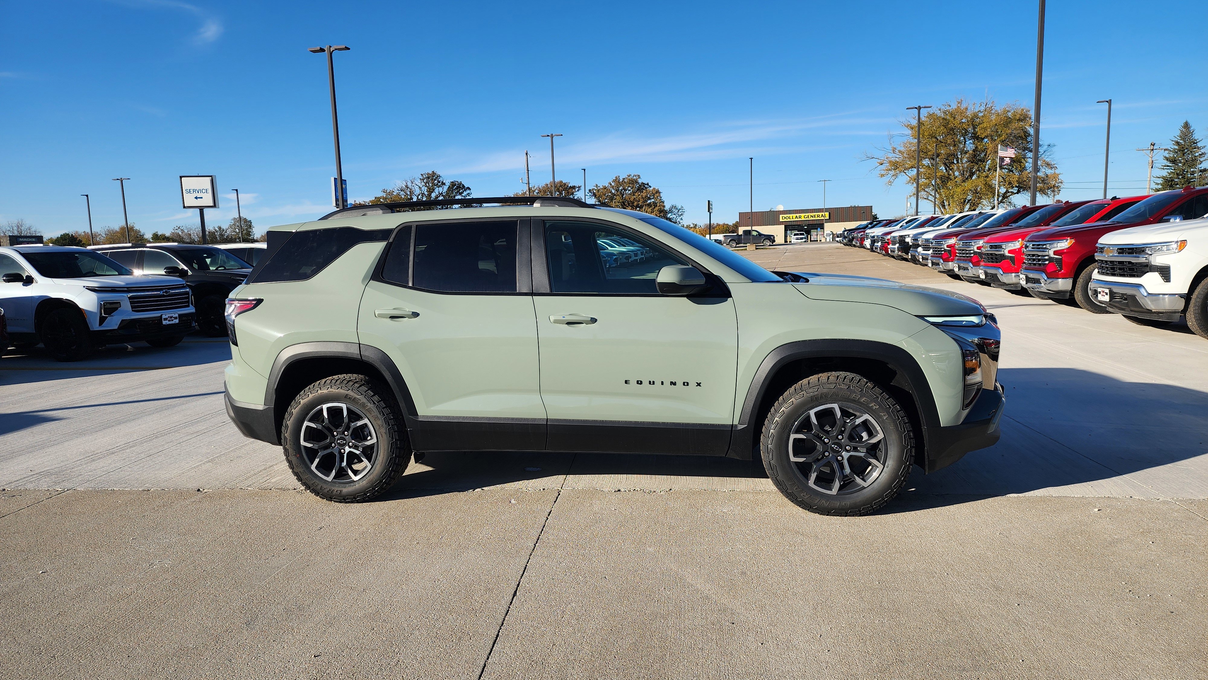 New 2026 Chevrolet Equinox ACTIV image 4