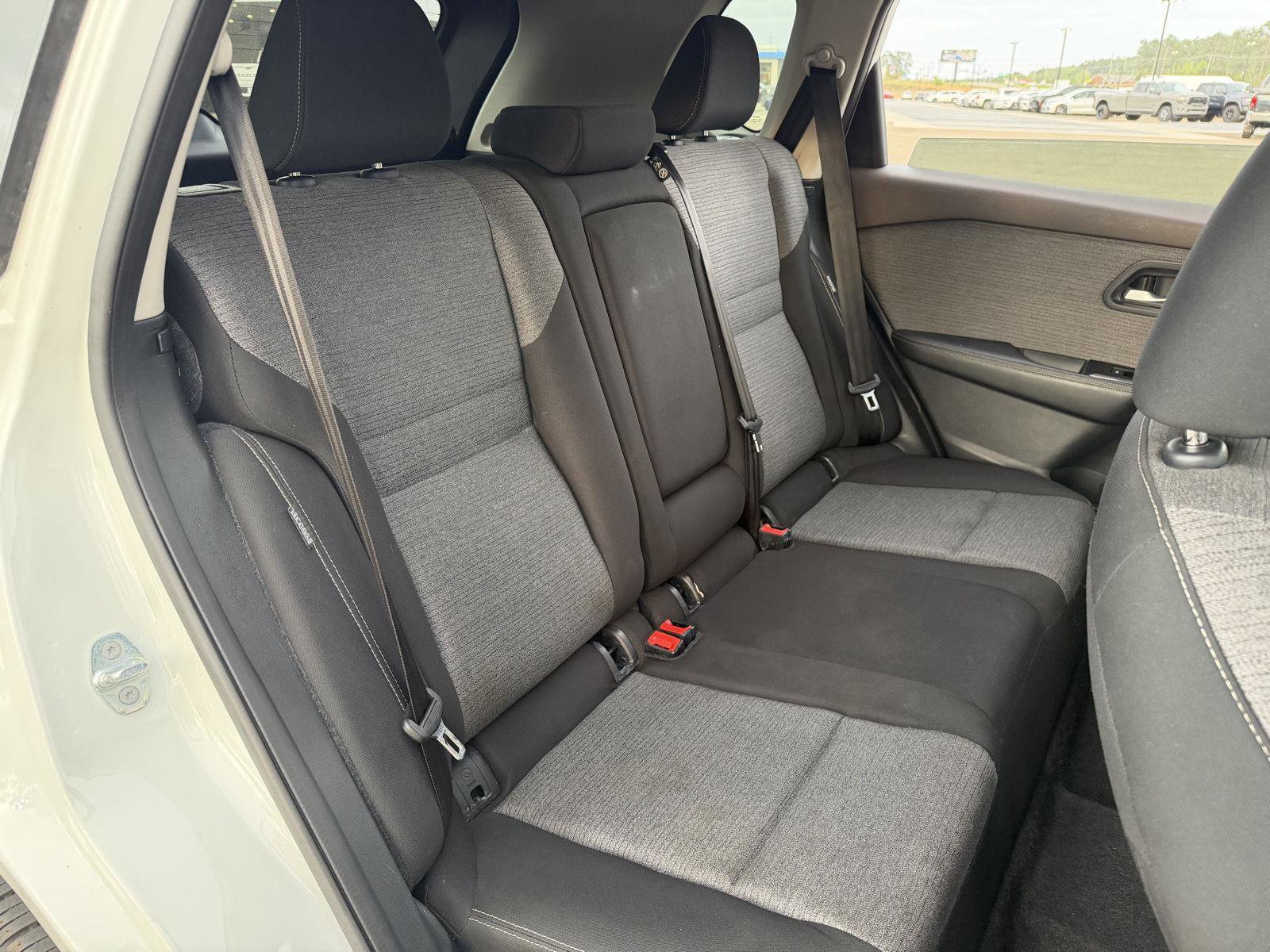 Used 2022 Nissan Rogue SV image 20