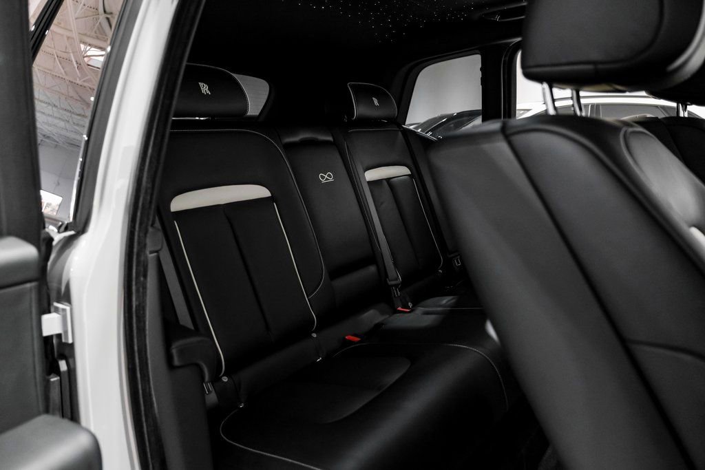 Used 2023 Rolls-Royce Cullinan Black Badge w/ Driver's Package image 49