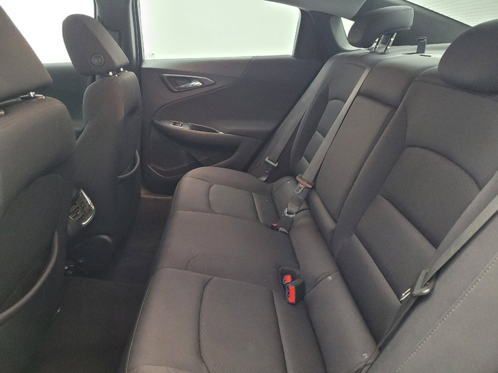 Used 2022 Chevrolet Malibu LT FWD image 18