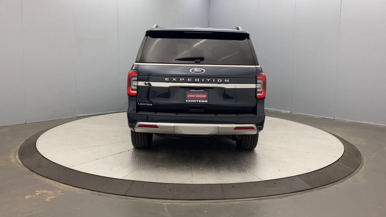 Used 2023 Ford Expedition Limited AWD/4WD image 4