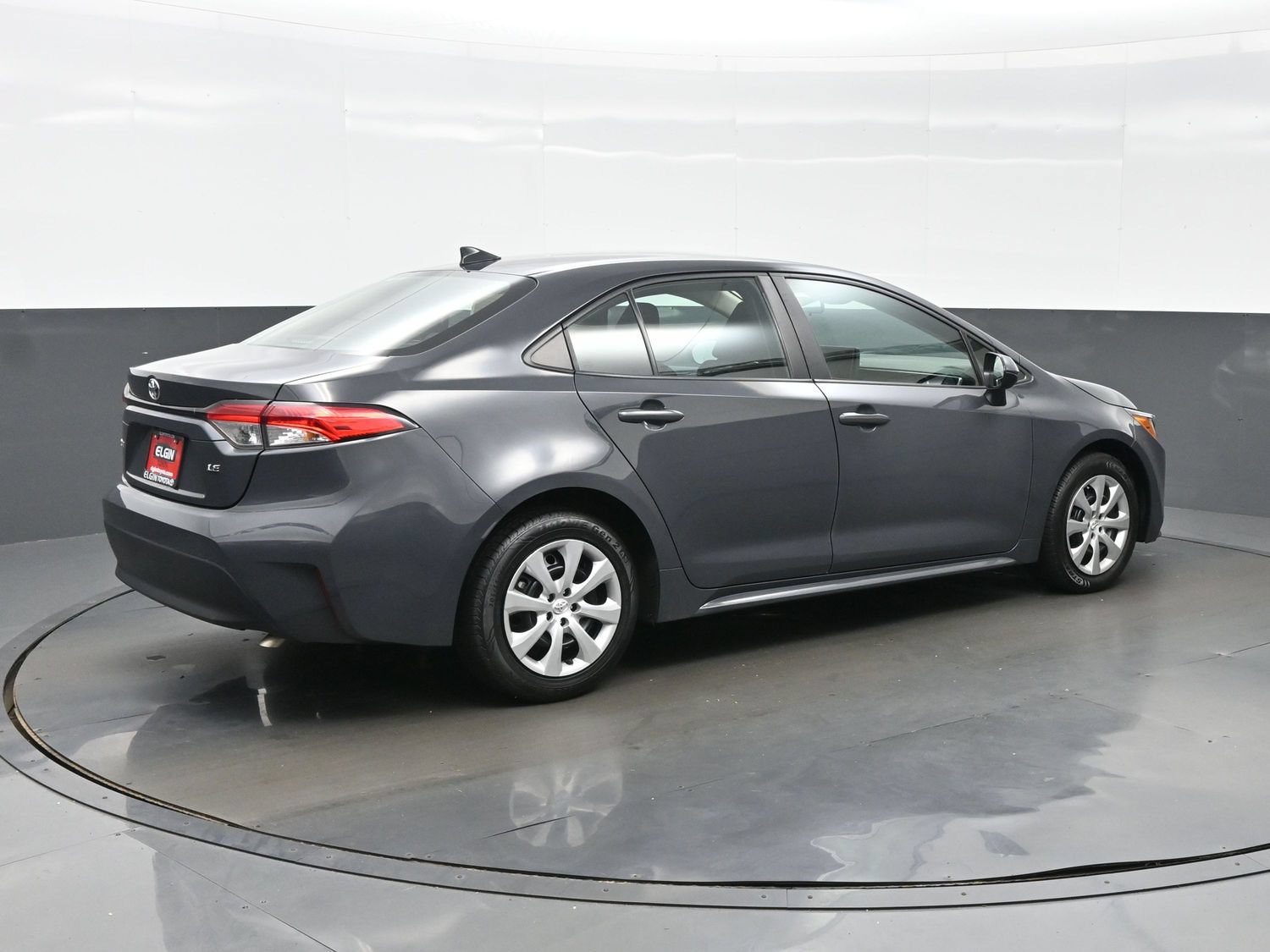 Used 2024 Toyota Corolla LE FWD image 6