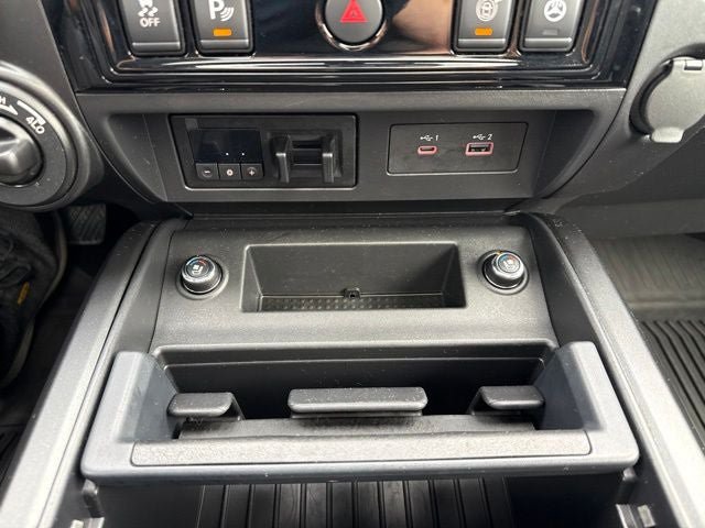 Used 2023 Nissan Titan PRO-4X w/ Pro-4x Convenience Package AWD/4WD image 40