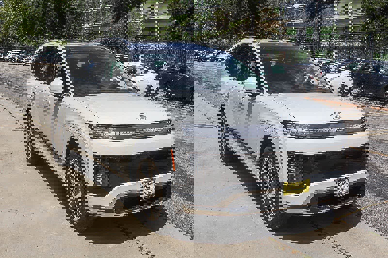 New 2026 Hyundai Ioniq 9 Calligraphy image 3