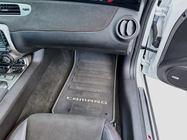 Used 2015 Chevrolet Camaro ZL1 RWD image 16