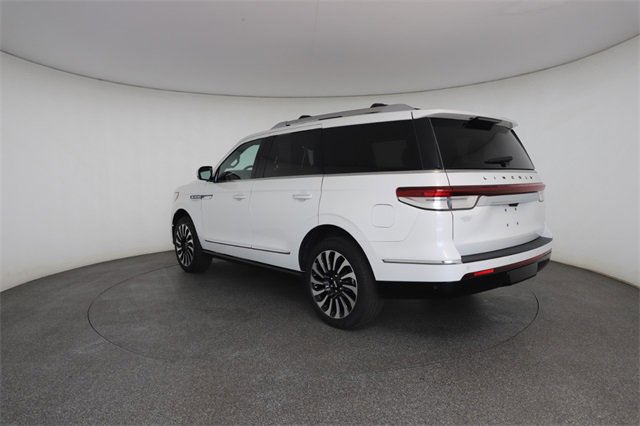 Used 2024 Lincoln Navigator Black Label image 11