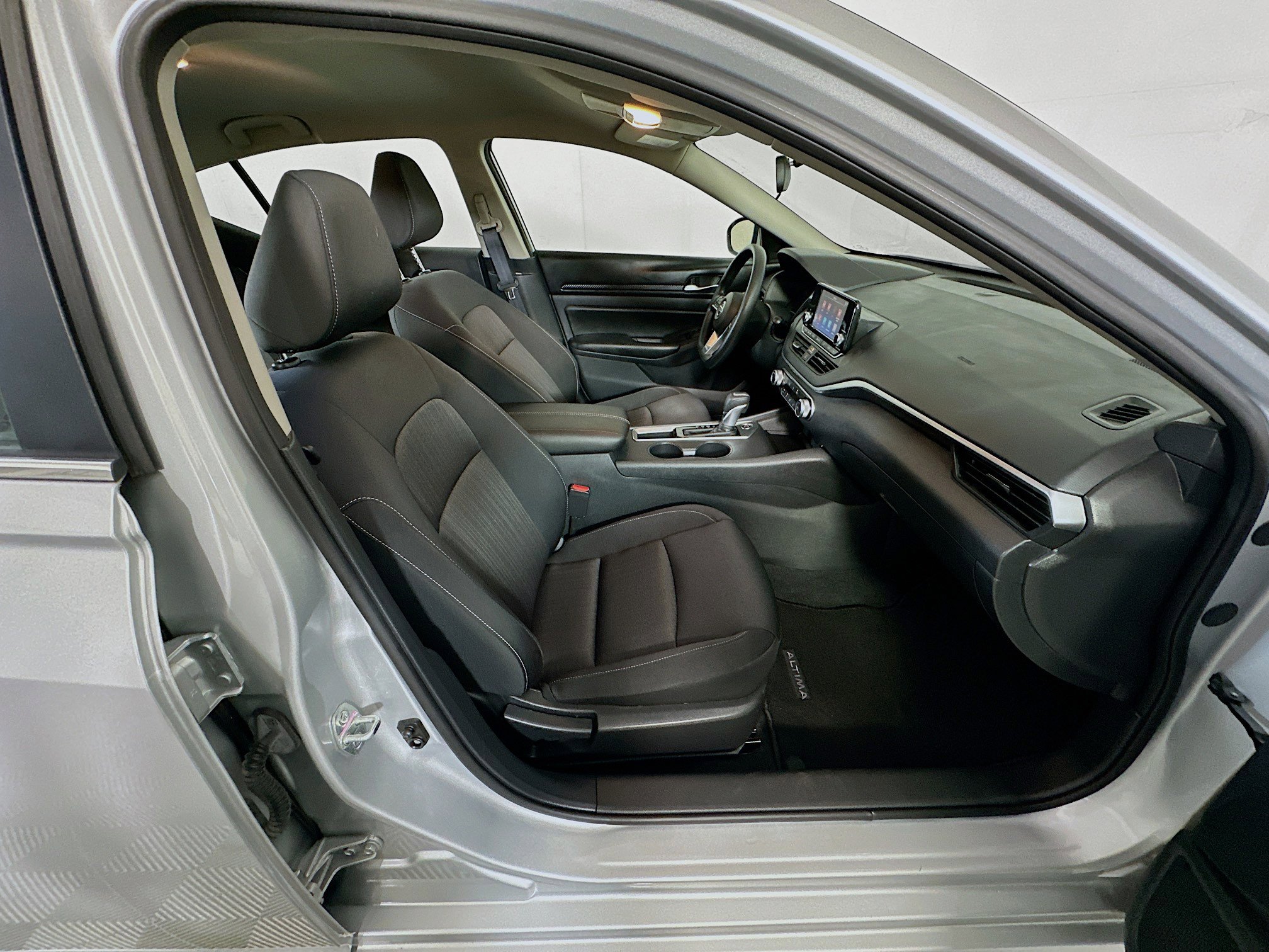 Used 2022 Nissan Altima 2.5 S image 29